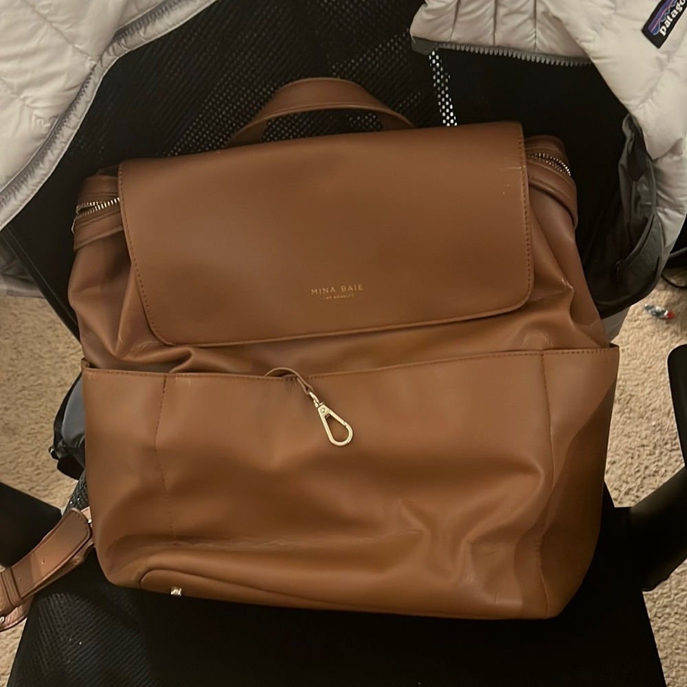 Mina baie backpack full